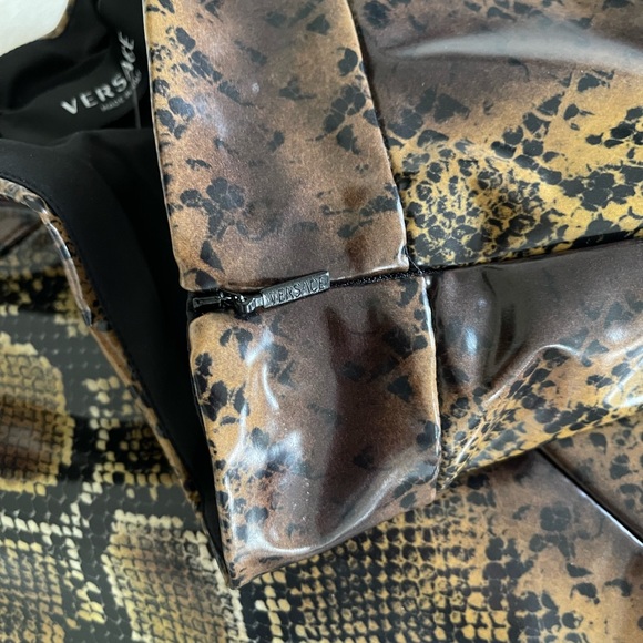 VERSACE Python Leggings - Picture 11 of 16